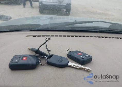 2006 Ford Escape Xlt/Xlt Sport из США, поврежденный, VIN 1FMCU03126KB78152